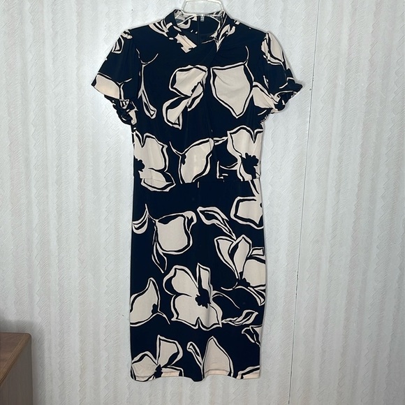 MAGGY LONODN Printed Stretch Twisted Mock Neck Short Sleeve Dress Size 10 - Picture 4 of 6